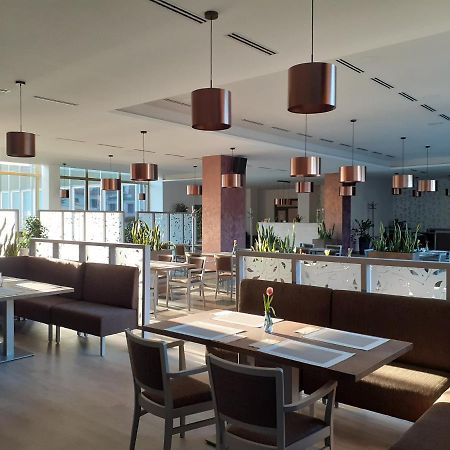 Hotel Uno Usti nad Orlici Ngoại thất bức ảnh