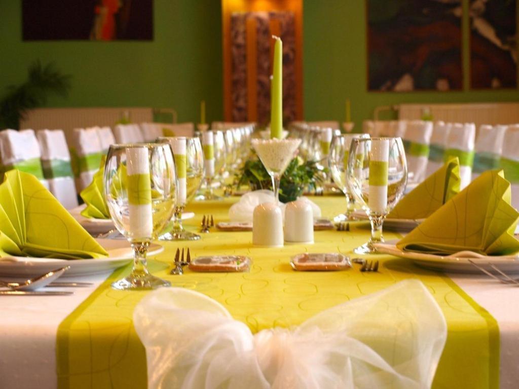 Hotel Uno Usti nad Orlici Ngoại thất bức ảnh